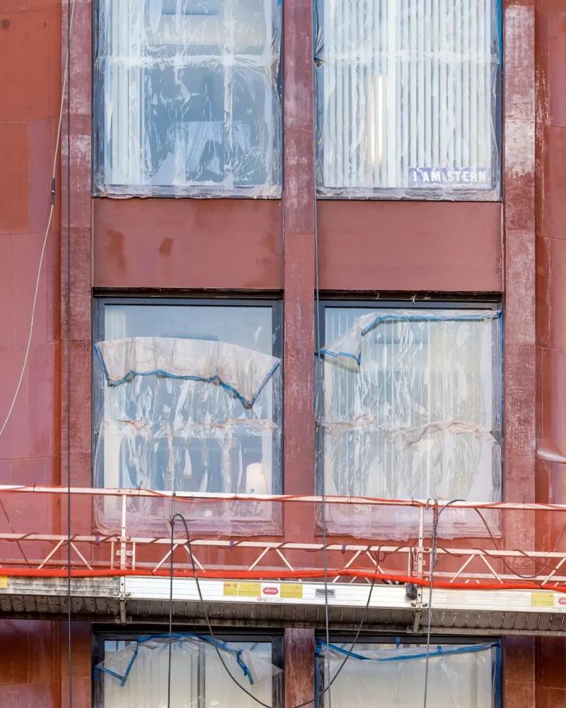 two-men-cleaning-windows-of-the-building-in-new-yo-2025-03-08-22-45-03-utc